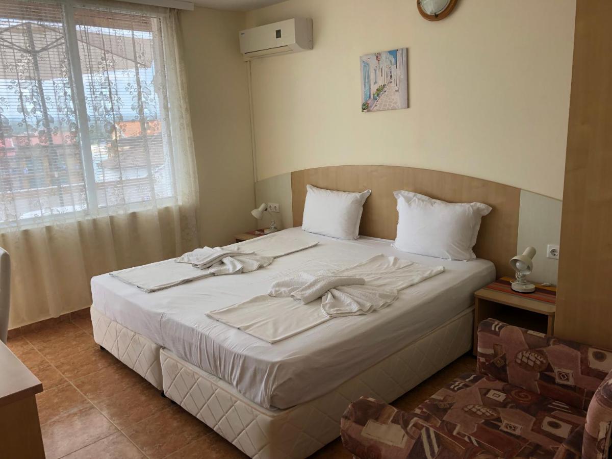 Borko Guest House Primorsko Exterior foto