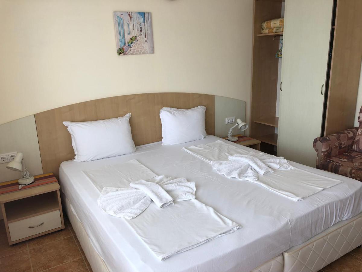 Borko Guest House Primorsko Exterior foto