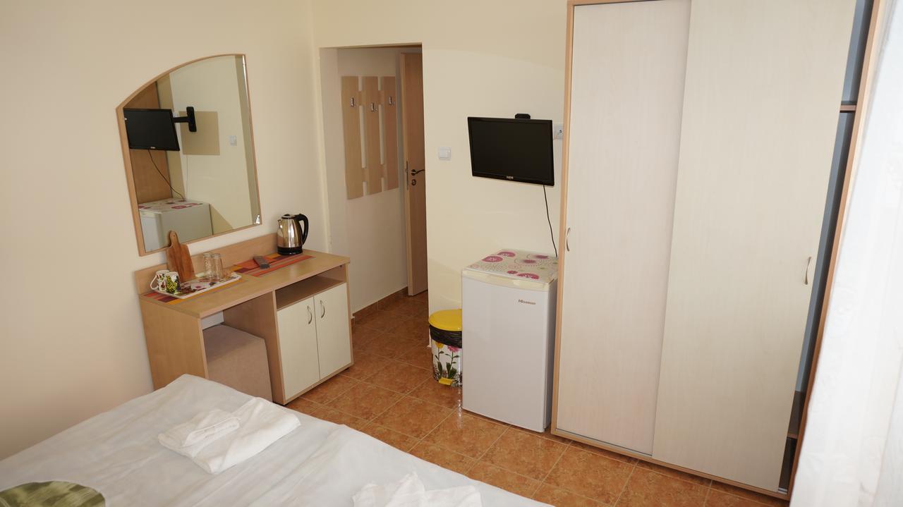 Borko Guest House Primorsko Exterior foto